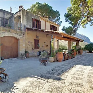 Poggio Di Mare , Castelluzzo Italie