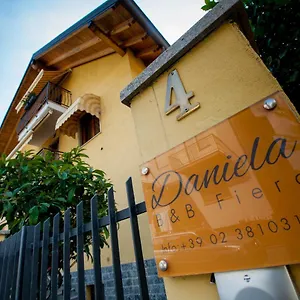 Daniela Fiera , Pero Italie